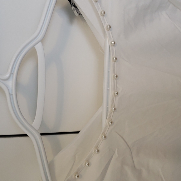 Karl Lagerfeld White Blouse Size S, Bell sleeves and pearl decorative collar - Picture 3 of 3